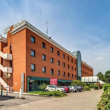 Della Rotonda Саронно
