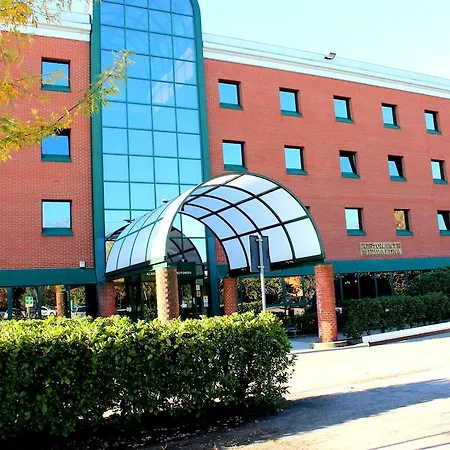 Della Rotonda Саронно