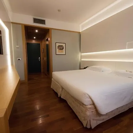 Della Rotonda Отель 4*