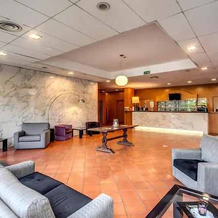 Della Rotonda 4*