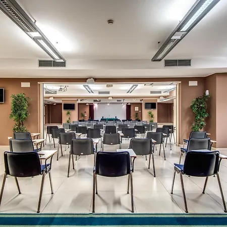 ホテル Della Rotonda 4*