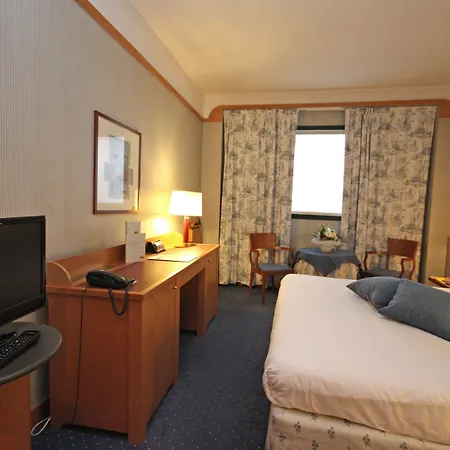 Della Rotonda 4*