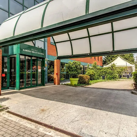 Della Rotonda 4*